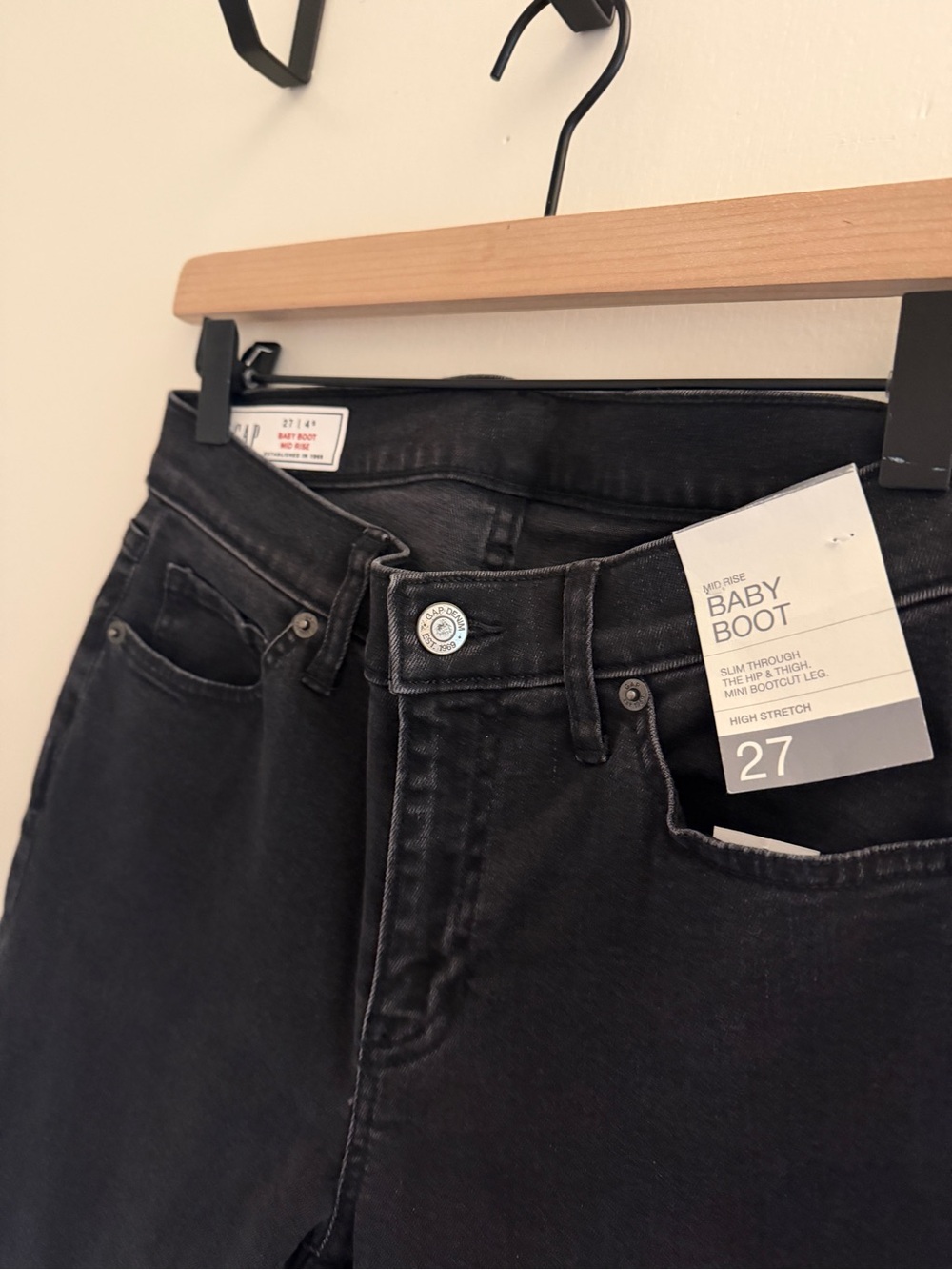 GAP Mid Rise Baby Boot Jeans - Picture 3 of 4